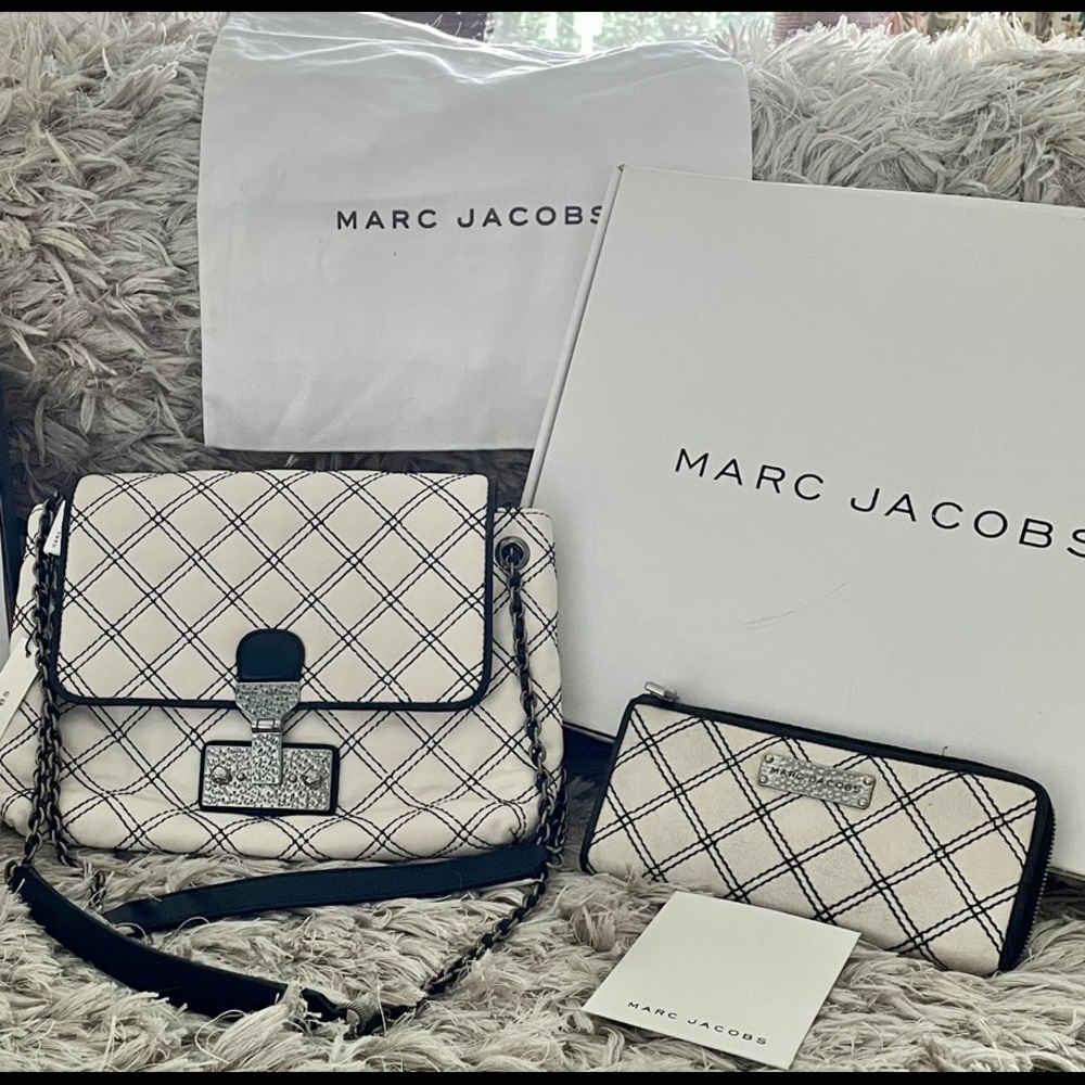 Gorgeous Marc Jacobs “Baroque”bag new with tags *SOLD*